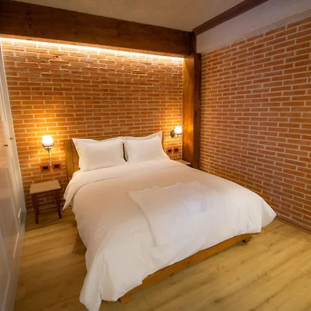 Appartement Roots Korce