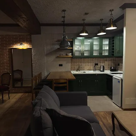 Roots Apartment Korce
